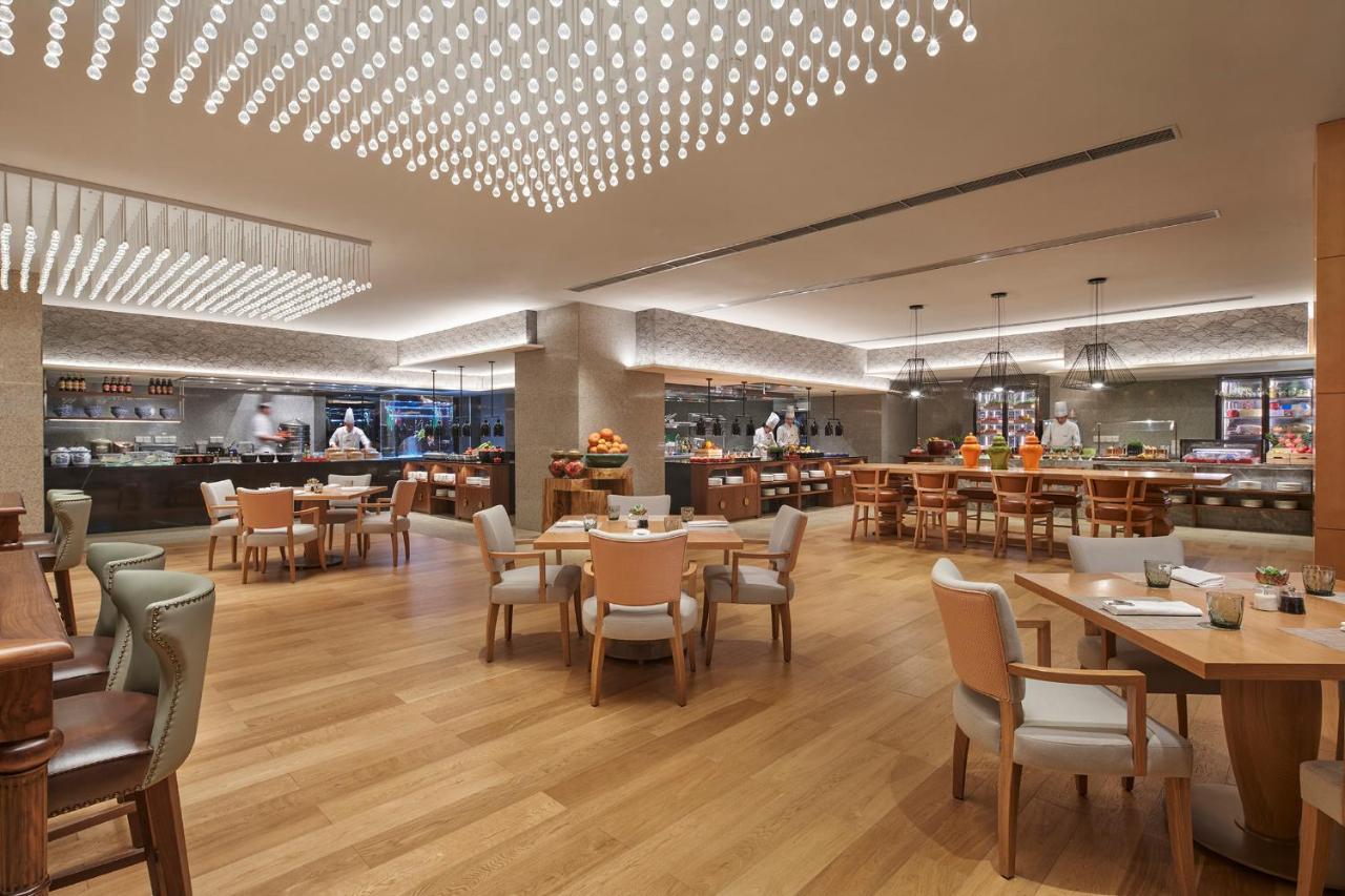 Hyatt Regency Metropolitan Chongqing Hotel Eksteriør billede