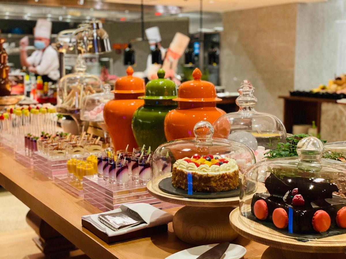Hyatt Regency Metropolitan Chongqing Hotel Eksteriør billede