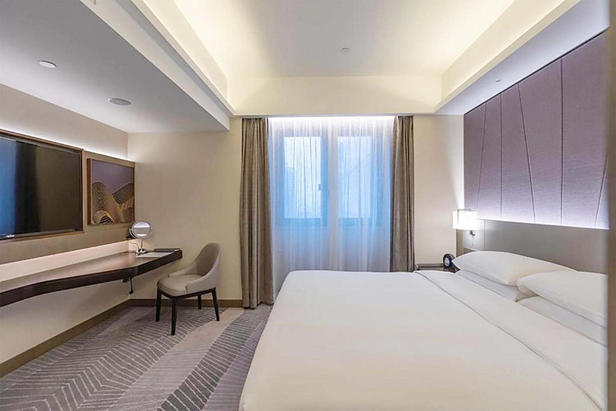Hyatt Regency Metropolitan Chongqing Hotel Eksteriør billede